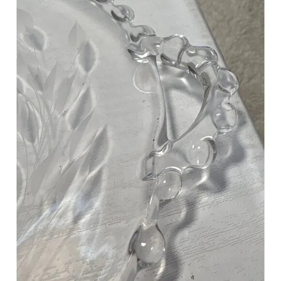 Hughes Cornflower Handled Plate Candlewick Border Etched Glass Serving Tray Vtg - Picture 3 of 7